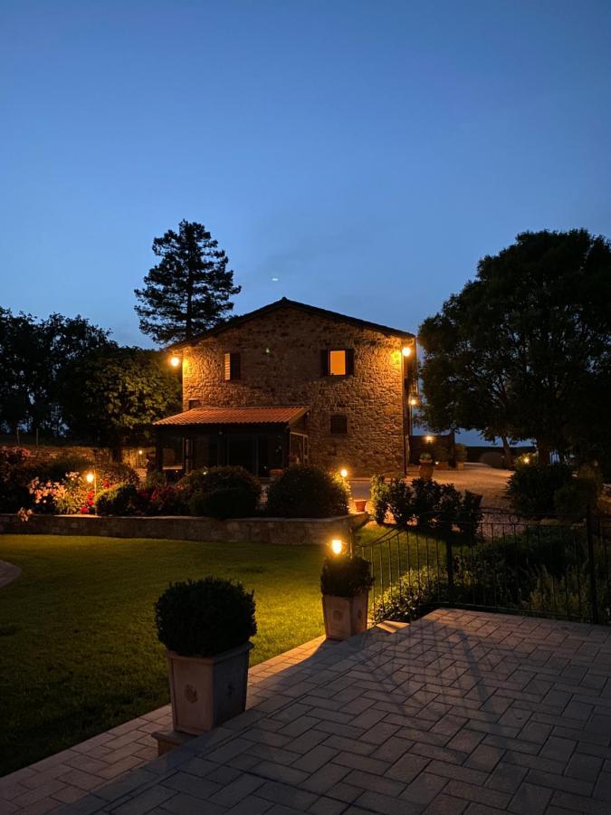 La Luna Di Mezzanotte Fratta Todina Eksteriør billede